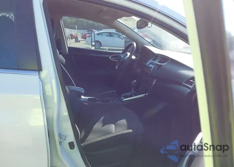 2017 Nissan Sentra Sr z USA, uszkodzony, nr VIN 3N1AB7AP8HY206495